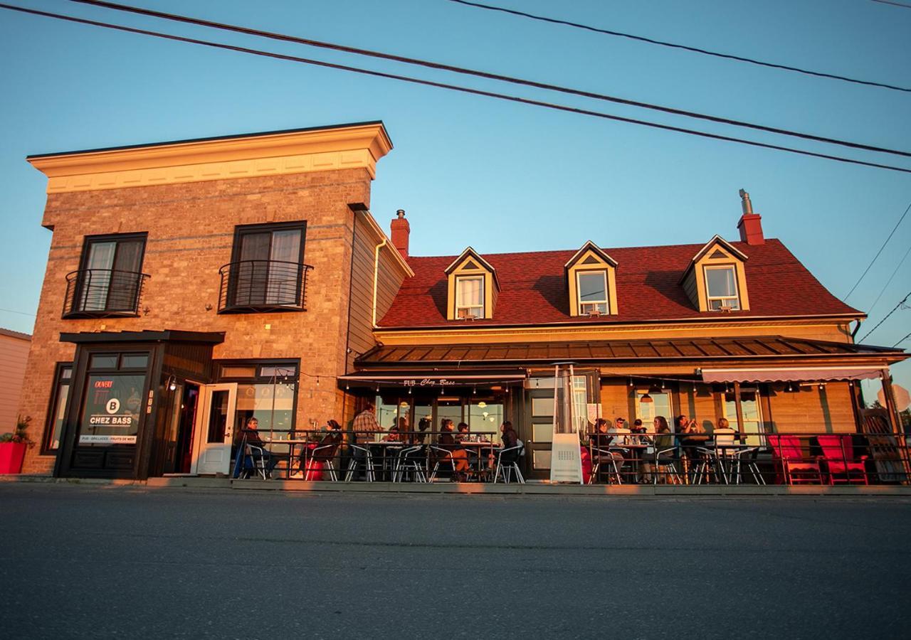 Hotel Le Littoral Bistro Gourmand Et Auberge Sainte Anne-des-Chênes Zewnętrze zdjęcie